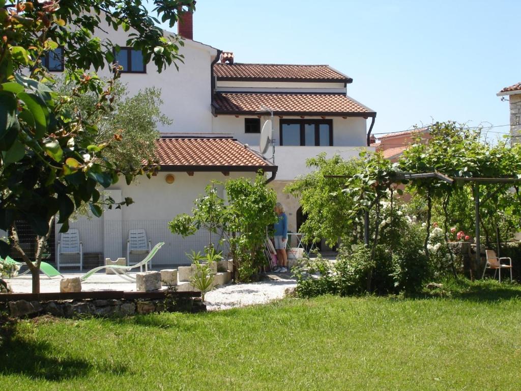Holiday Apartment In Funtana With Balcony, Air Conditioning, Wifi, Washing Machine 4982-1 Εξωτερικό φωτογραφία